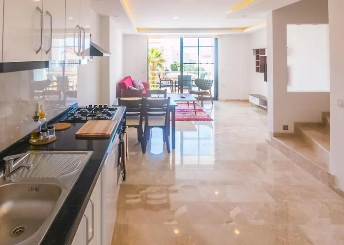 Stone House Aparts Dublex 3 Plus1 Mit Meerblick Und Jakuzzi Kalkan No 6 Apartment *