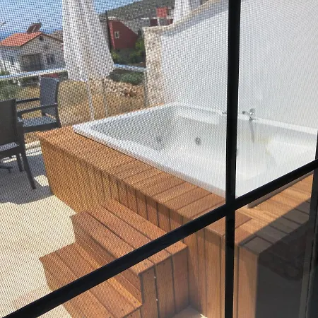 Stone House Aparts Dublex 3 Plus1 Mit Meerblick Und Jakuzzi Kalkan No 6 Apartment *